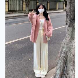 周耶耶 藕粉色马海毛毛衣外套女2026秋冬季新款上衣慵懒风高级感