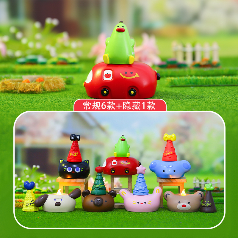 Trendy Internet-Famous Wishing Light Feather Cartoon Toy Blind Box Trendy Figurine Christmas Decoration Gift Wholesale from Manufacturer