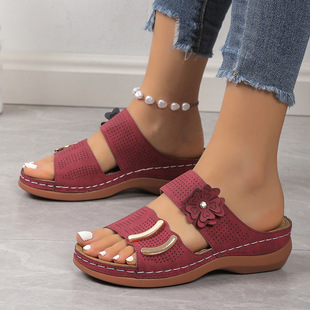 Southeast Asia Foreign Trade Thick Bottom Carved Slippers Women's Cross-border New Wedge Front plus size Beach Sandals
