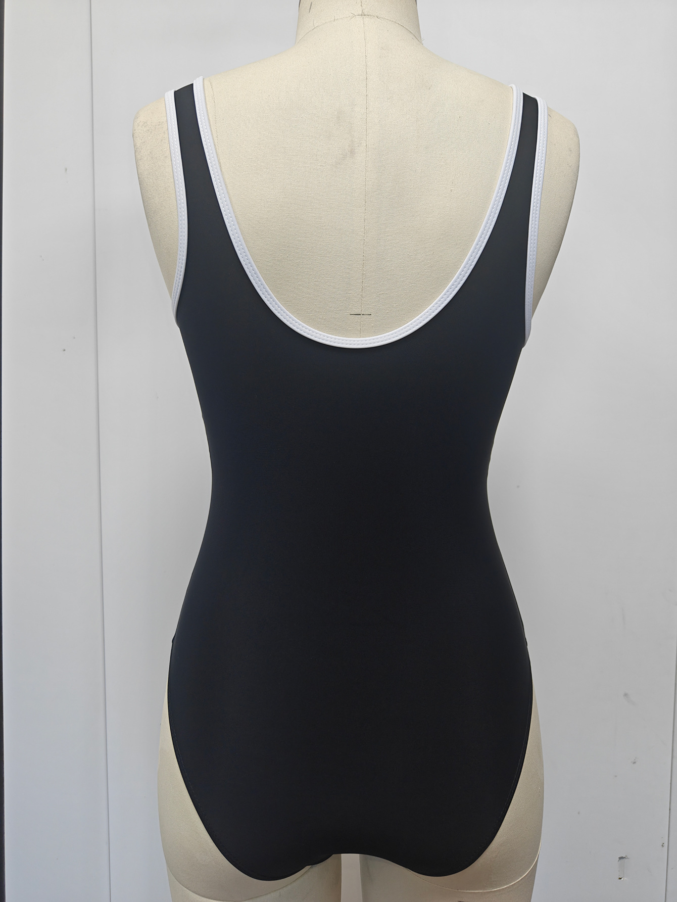 Women's Slim Fit One Piece Swimsuit Solid Color Simple And Stylish American Vacations And Hot Springs_ecoleips.com