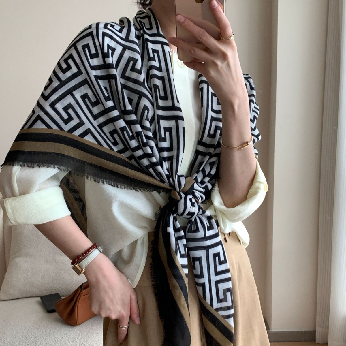 Europa y América clásica retro en forma de algodón y lino bufandas de invierno y otoño turísticos con una toalla larga para mujeres