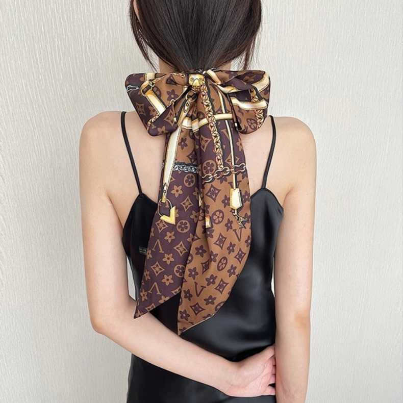 長条の小さいスカーフの卸売りはベルトの女性のヘアバンドを持っています。|undefined