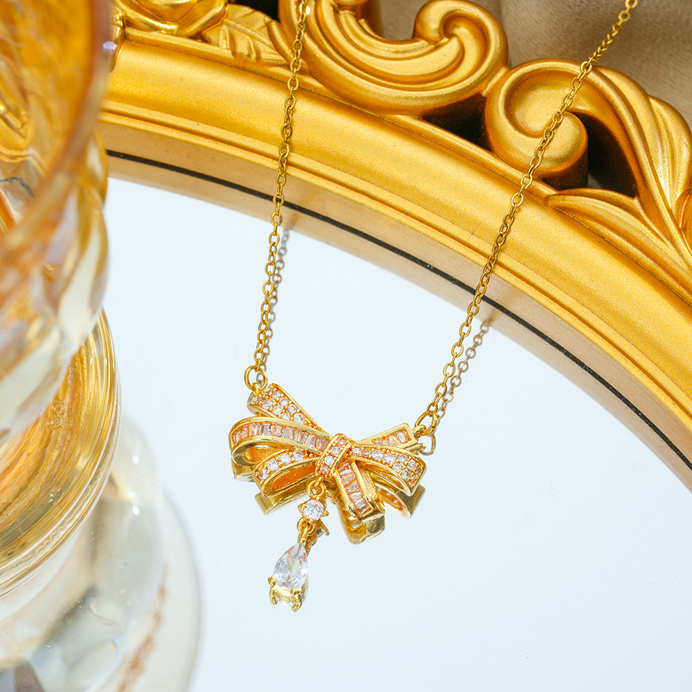 Titanium Steel Chain Material cable chain Chain Type 1 Piece Quantity Wholesale Jewelry IG Style Shiny Bear Heart Shape Butterfly Titanium Steel Copper Pearl Zircon Plating Inlay Pendant Necklace Cable Chain