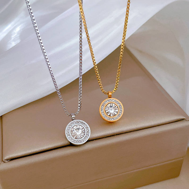 Daily Occasion 304 Stainless Steel Material 304 Stainless Steel Vacuum Plating Zircon Round Casual Simple Style Box Chain Pendant Necklace For Women'S