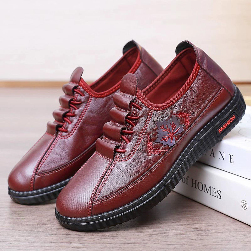 Женские летние туфли больших размеров в стиле старого Пекина, 2025 года, новые, без застежек, для женщин среднего и пожилого возраста, из полиуретана.