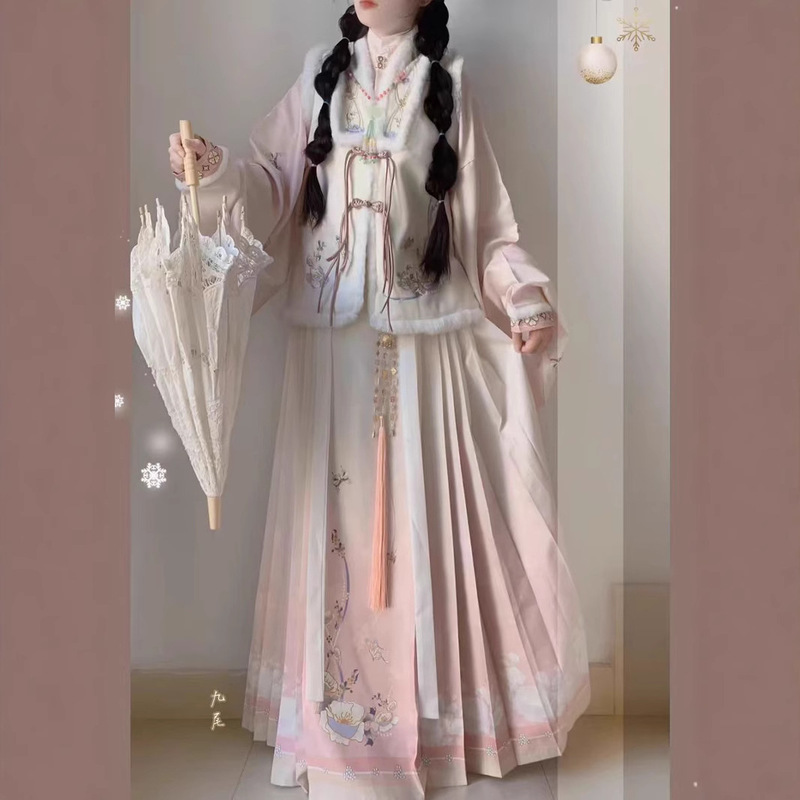 Spring and Winter Hanfu [Yu Meiren] Collar Bijia Daily Horse Noodle Skirt Embroidered fleece-lined Warm New Year Wear Good-looking