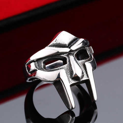 beier European and American foreign trade stainless steel men's ring jewelry retro personality mask titanium steel ring wholesale