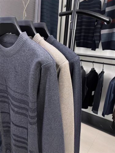 Wholesale autumn and winter men's knitwear sweaters, middle-aged fashionable round neck, thickened warm bottoming shirt, loose top·