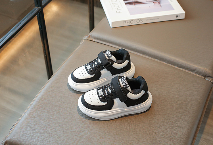 Neue Art von Kinder-Sneakern 2024 Herbst bequeme und modische lässige Sportschuhe für Jungen und Mädchen, mittlere und große Kinder-Schülerschuhe_voghion.com