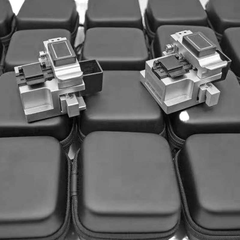 иonefind WF06 High-precision fiber cleaver