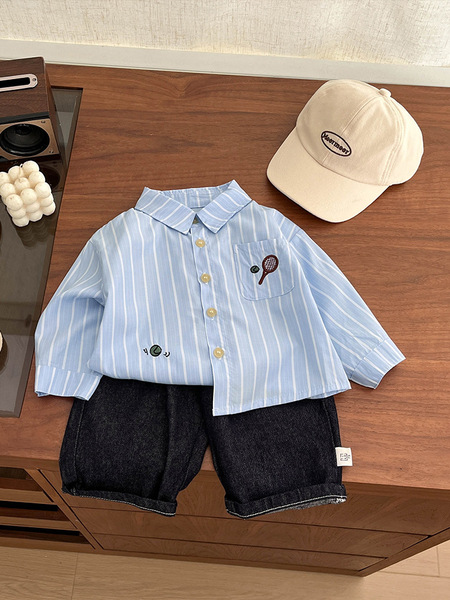 Children's autumn retro shirt for boys for early age