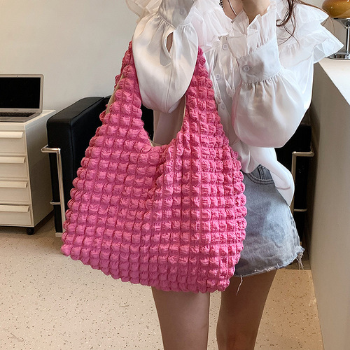 Korean style pleated waffle shoulder bag  new internet celebrity bubble plaid tote bag fashionable large capacity shopping bag