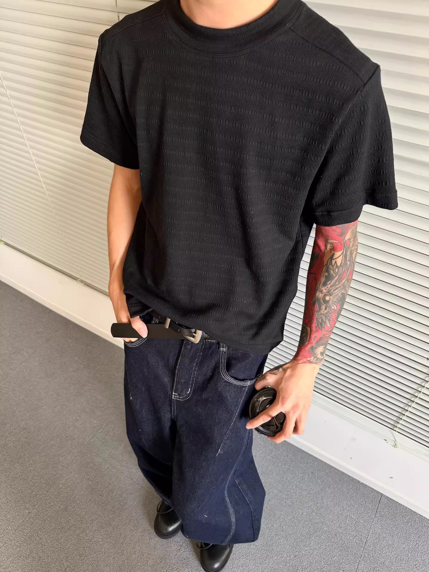 검은색