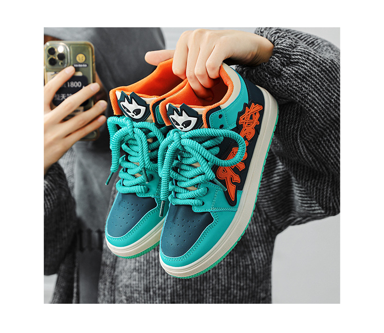 新益美 板鞋男新款小恶魔潮鞋运动时尚休闲高级板鞋