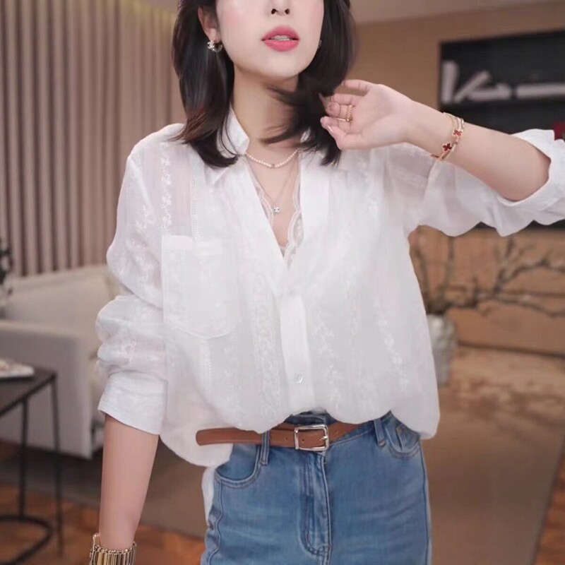 Retro Lace Splicing Jacquard White Shirt for Women 2026 Summer New Design Age-Reducing Long-Sleeved Top Cotton and Linen Retro Lace Splicing Jacquard White Shirt for Women 2026 Summer New Design Age-Reducing Long-Sleeved Top Cotton and Linen