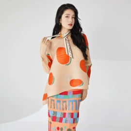 连衣裙;女式T恤;时尚休闲套装