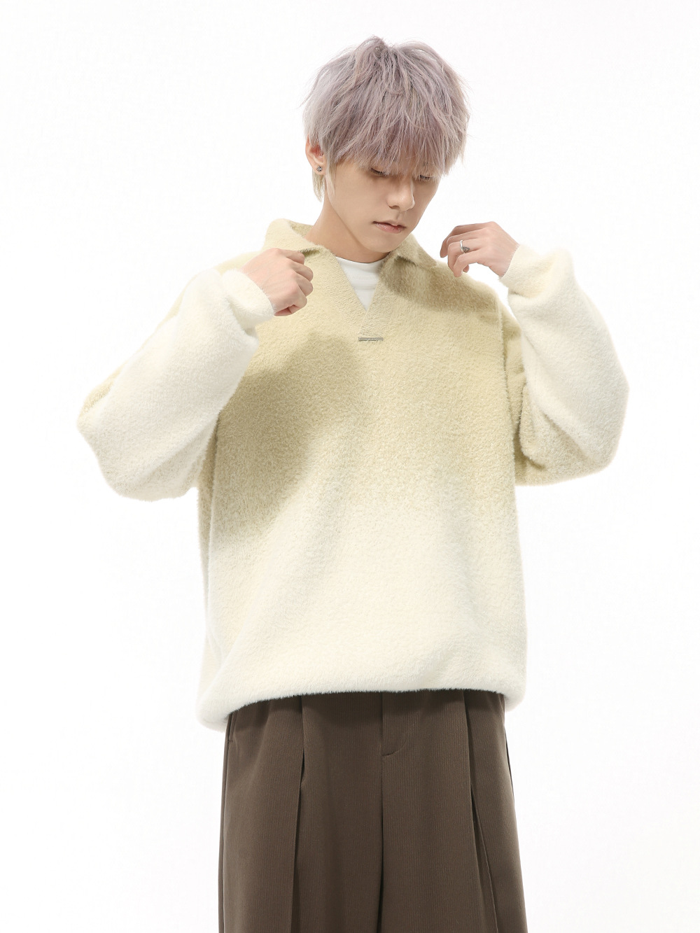 MTLCLOTHES Hombres| Nuevo invierno coreano pequeño cuello en V de color gradiente de moda con solapa suave suéter de cabeza pegajosa