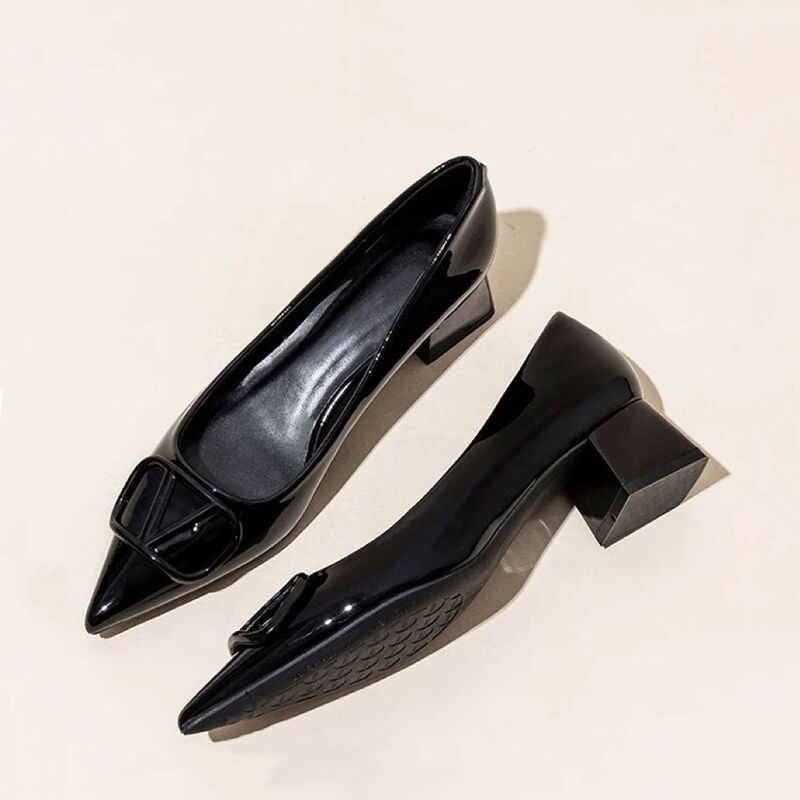 Women's Comfortable Women's Shoes with Skirt 2024 Summer French Retro Deep-fried Street High-value Fashion Comfortable Anti-slip Shoes