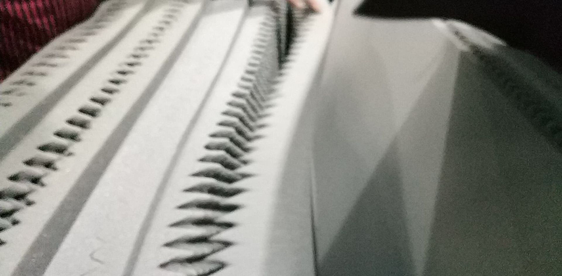 供应黑色白色鸡蛋窝峰吸音隔音海绵/波浪隔音海绵/窝峰吸音海绵