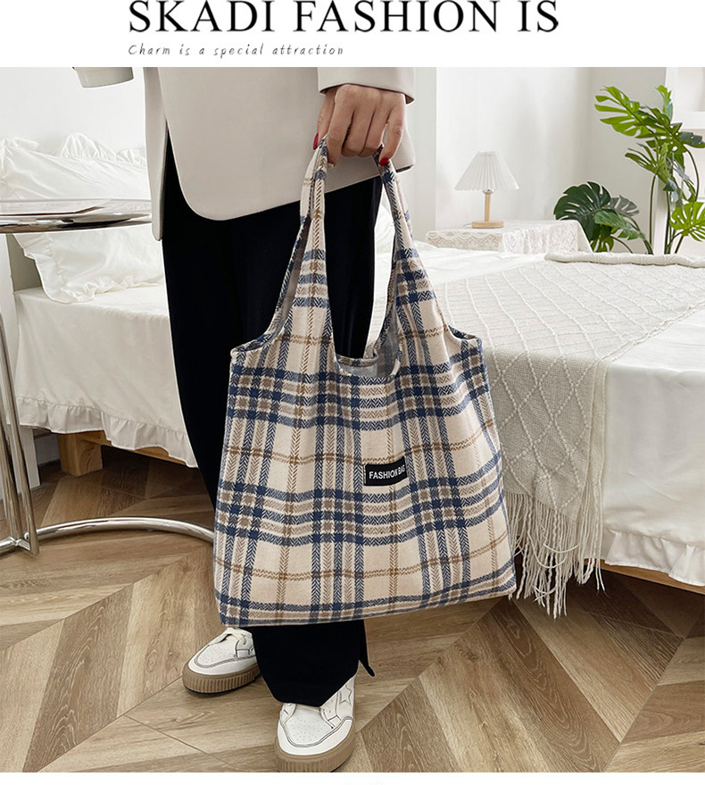 New Korean-style retro versatile and artistic tote bag for women in autumn and winter 2022, thickened woolen checkered pattern, single-shoulder bag undefined