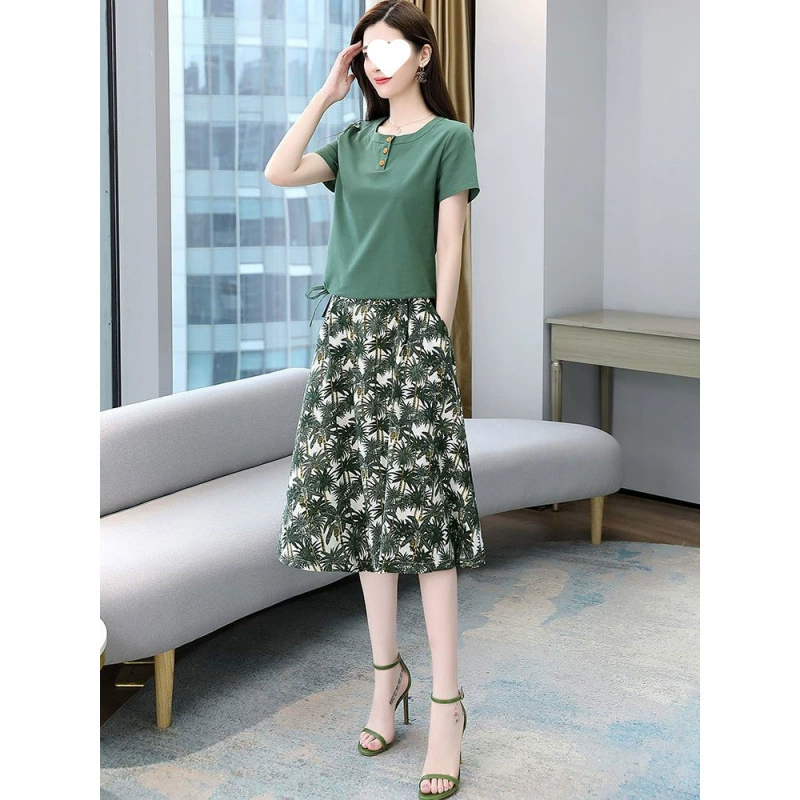 Летнее платье из хлопка и льна для женщин, новинка 2025 года, элегантный и стильный костюм из двух предметов в иностранном стиле, из льняной ткани.