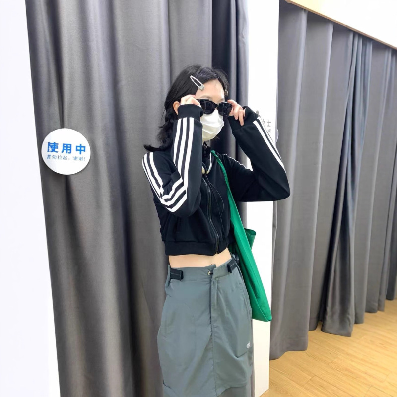 2025ad秋季jennie同款复古休闲短外套三条杠显瘦立领卫衣夹克上衣|undefined