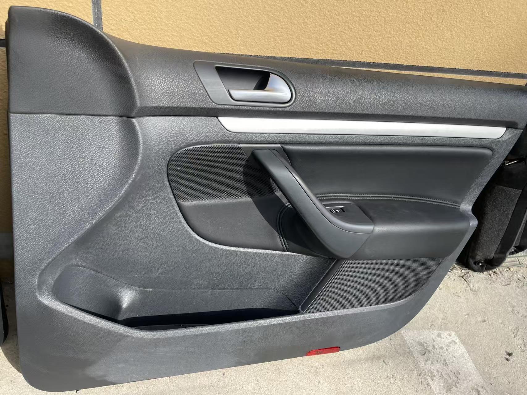 Cross-border applicable to 06-11Volkswagen Golf MK5 Golf 5 Door Panel Skin Height 5 Sagittarius Jetta