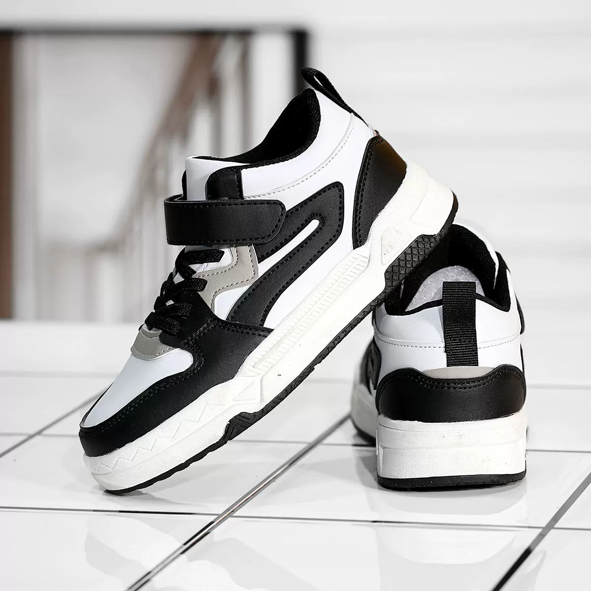 男童鞋子秋季2025新款儿童低帮运动板鞋休闲透气中大童学生春夏款