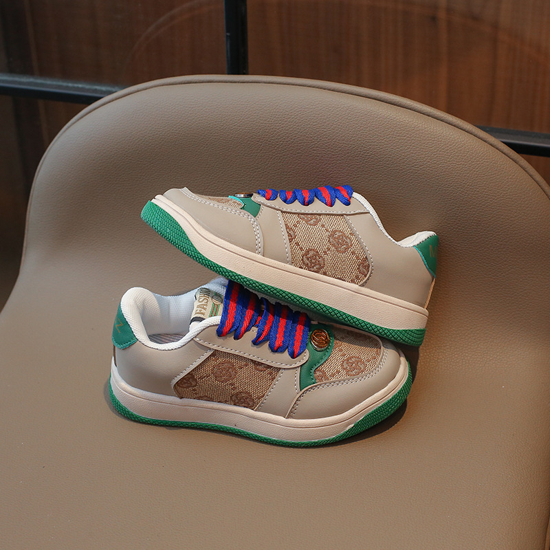 2024 Frühjahr Neue Board Vielseitige Casual kinder Sport Jungen Laufen Mädchen Kleine, Mittlere und Alte Papa Schuhe_voghion.com