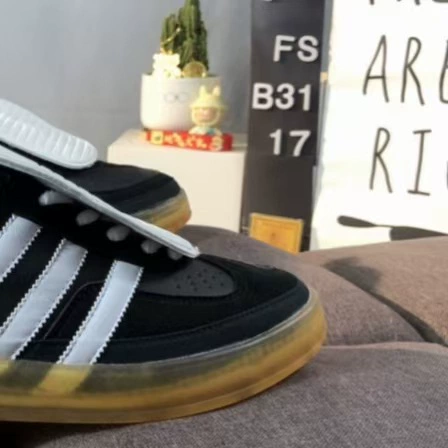 Кроссовки Adidas повседневные противоскользящие и износостойкие низкого типа, удобные и дышащие, подходят для повседневной носки