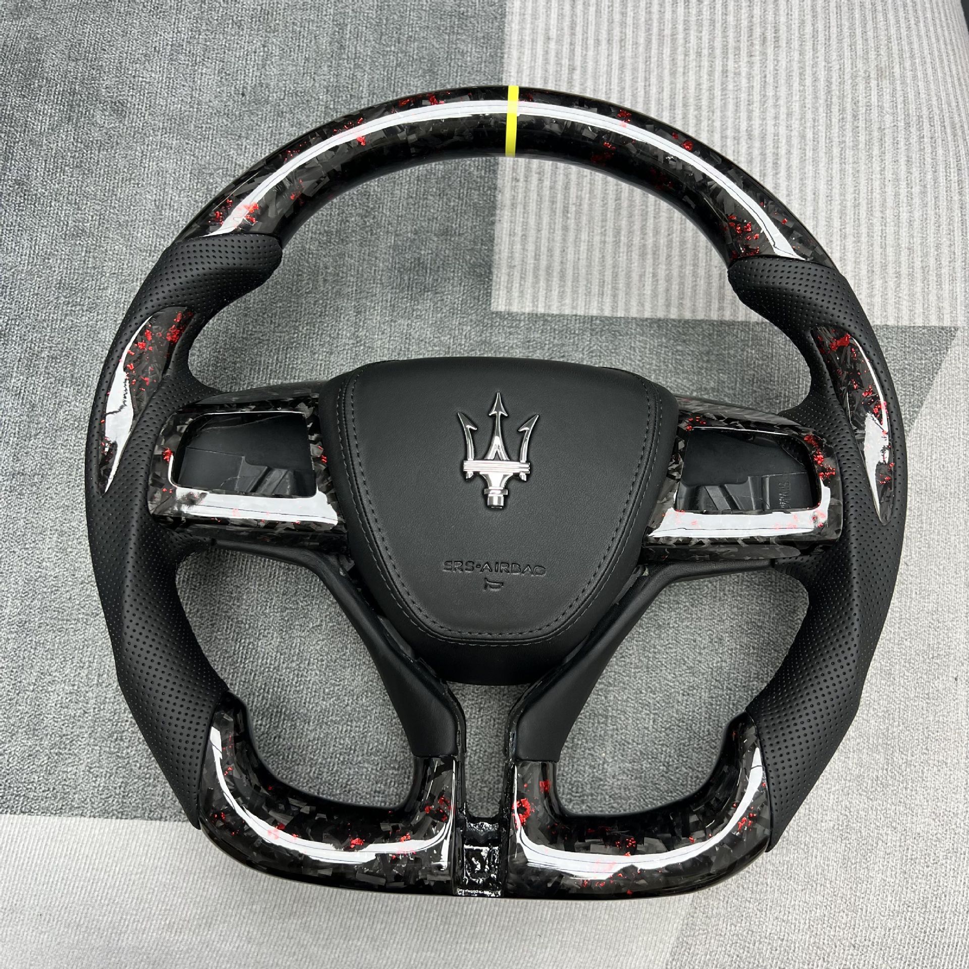 Car Steering Wheel Customization Suitable for Maserati Ghibli Carbon Fiber Flat-Bottom Steering Wheel Modification
