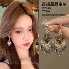 美出輪 ~ ボヘミアンレトロ水晶イヤリング女性美ラード茶色ピアス高級感民族風イヤリング