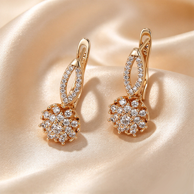 Pendientes de Aro con Zirconia de Aleación de Cobre Bañado en Oro de 18K