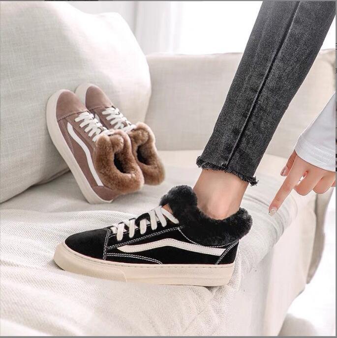 断码清仓大码43码单鞋2024年短靴女鞋牛皮女靴子粗跟中跟高筒靴