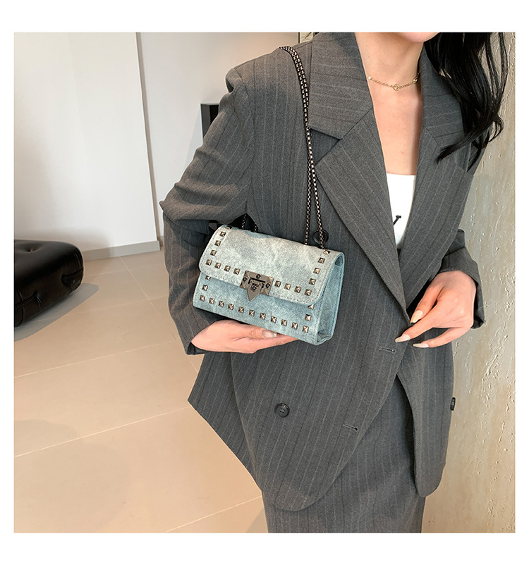 Borsa per donna 2024 nuova versione coreana piccola borsa a tracolla quadrata con tracolla singola, borsa da donna versatile alla moda,_voghion.com