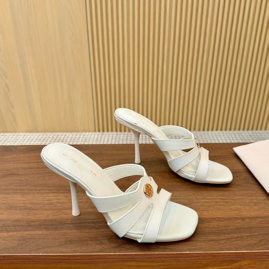 Women's solid color summer fashionable universal slippers with metal…