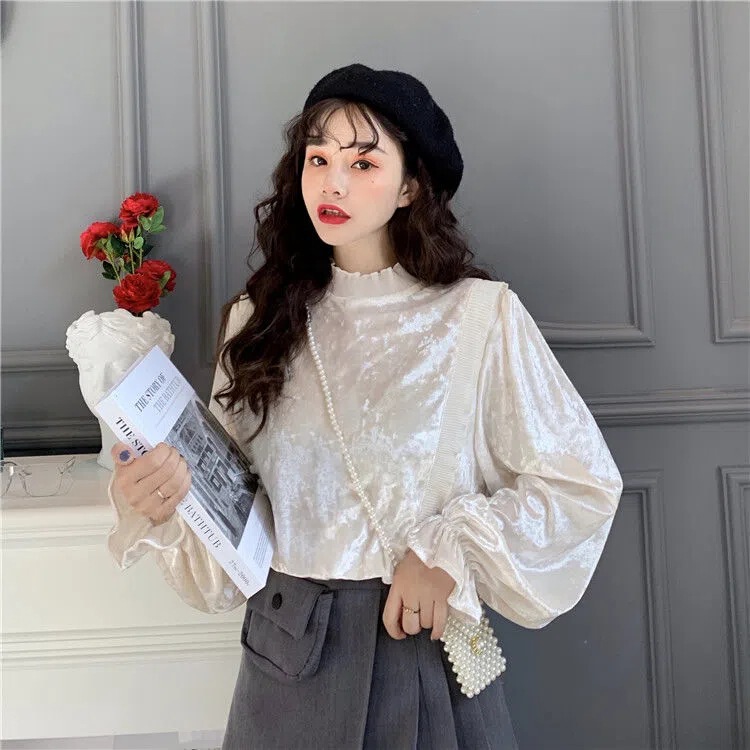 French style retro lace stitching velvet shirt for women 2023 spring new design sense bell sleeve long sleeve top