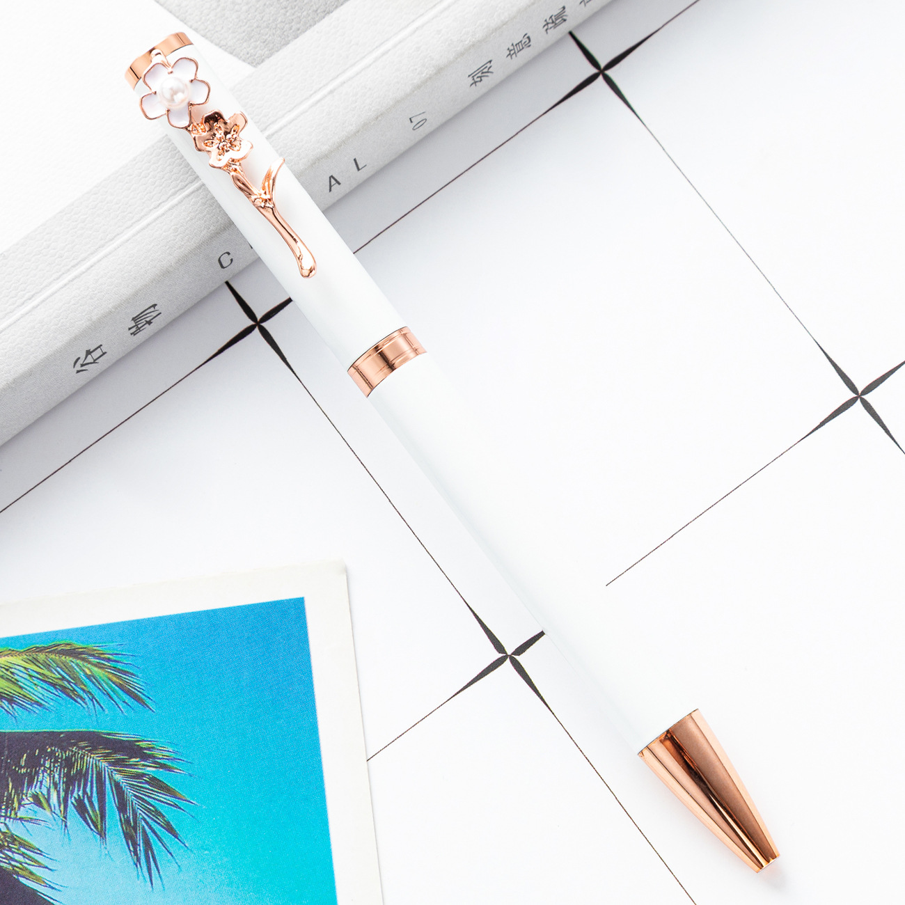 Nuevo color flor pluma clip perla bolígrafo creativo moda multicolor regalo publicidad pluma puede imprimir logo metal pluma