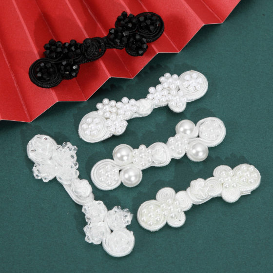 Hengmeihe class A cheongsam four-wheel buckle Pearl Crystal tassel buckle plush coat dress decorative button accessories