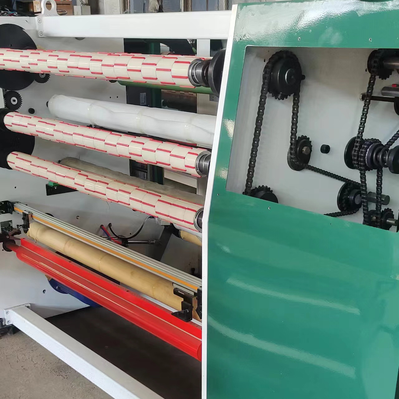 厂家直销胶带切割机胶带切断机母卷分切机1300型高速分切机全自动