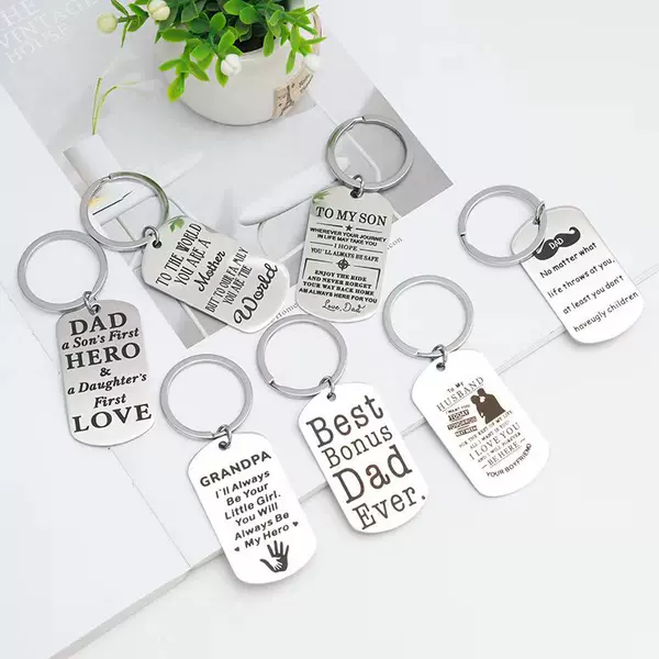 European and American father's day gift Beat Dad Ever. Stainless steel small gift keychain military brand manufacturer in stock