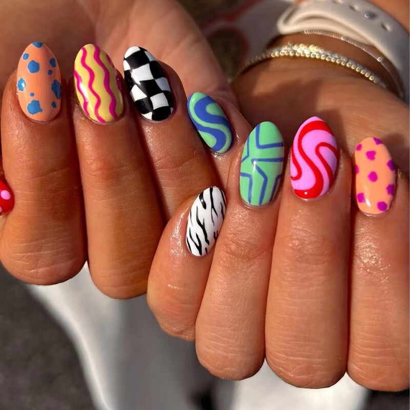 Cross-Border Hot-Selling Candy-Colored Wearable Nails with Oval Geometric Shapes, European and American Style Nail Tips, 24-Piece Set, Brightening Effect, Oval Shape