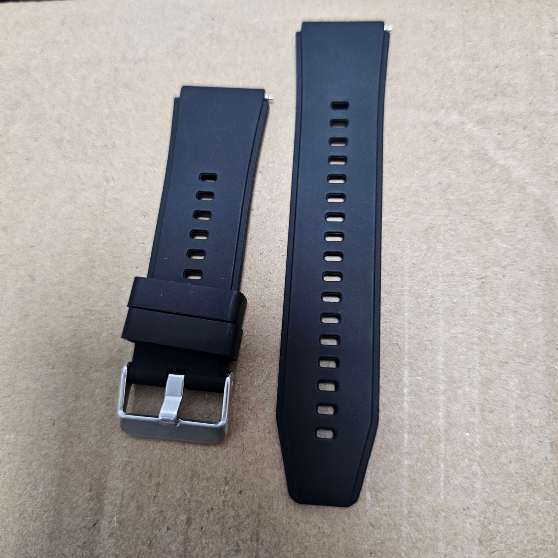 Universal Adaptable GT2/GT3 Smart Watch Silicone Strap 20/22mm Quick Detonable Ear Strap Smart Watch