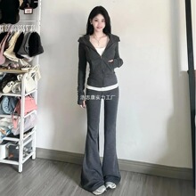 ��ɫ�l�y���b�nϵ����Ů���＾2025�¿����������_�����³��η��b