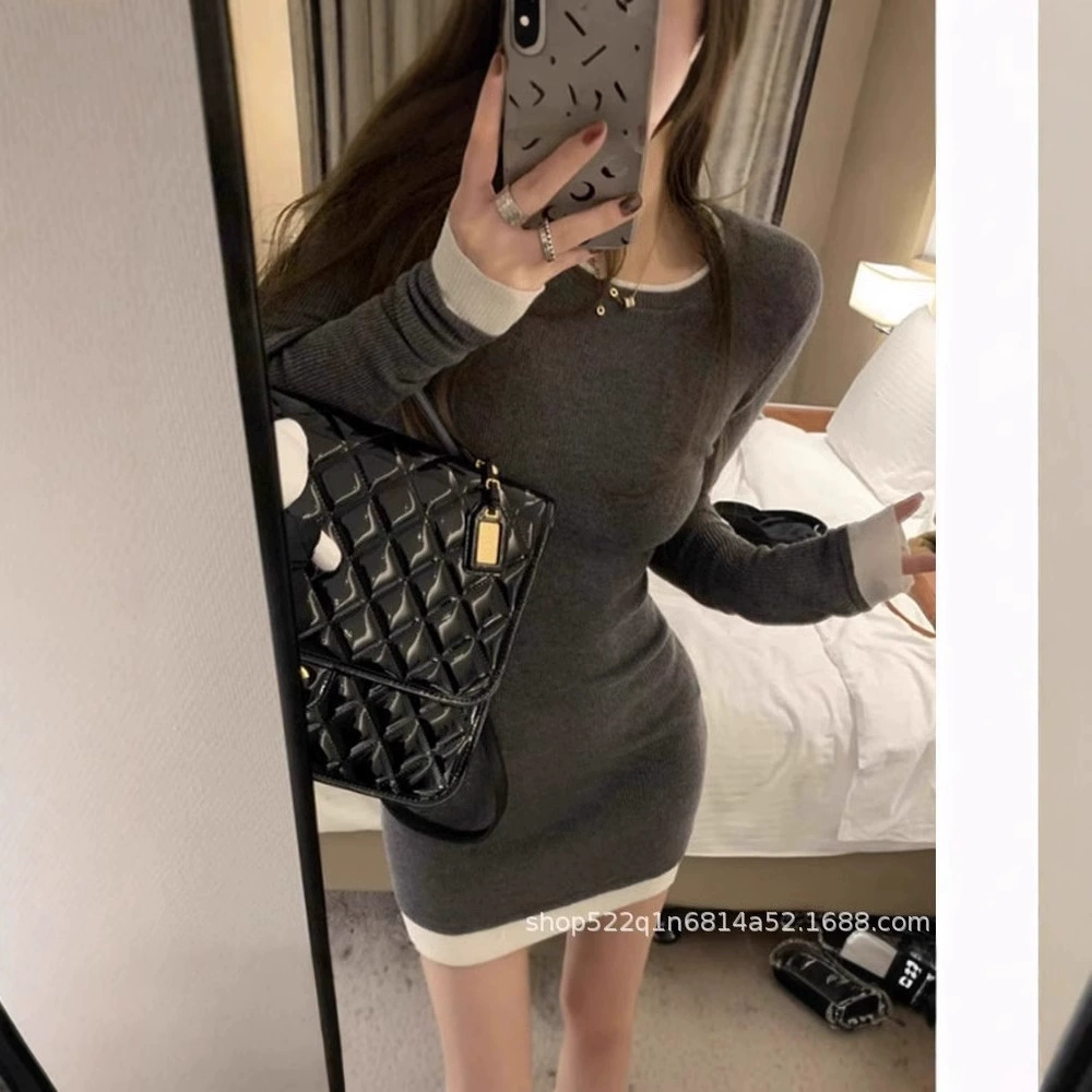 Осенние и зимние новые поддельные два цвета, вязаные и тонкие, тонкие и чистые горячие девушки в юбке с ягодицами