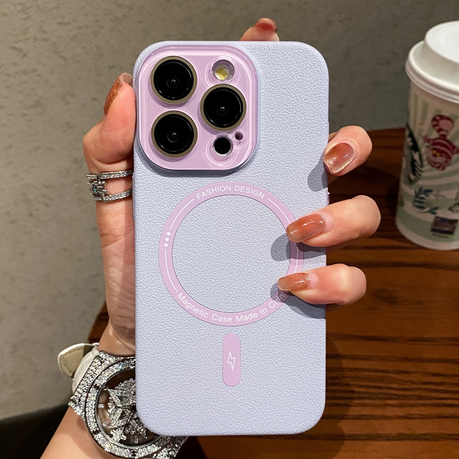 Aperición magnética de patrón de lichi de color sólido para Apple 16promax funda para teléfono móvil iPhone14/13 lente película 15P pareja