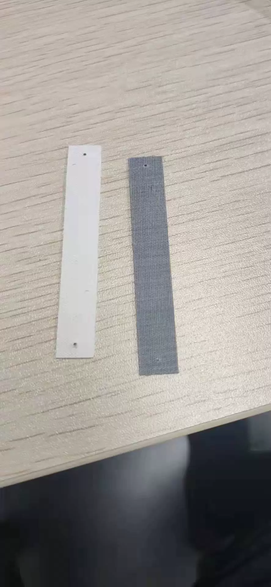 Штамповочная кожа черно-белая