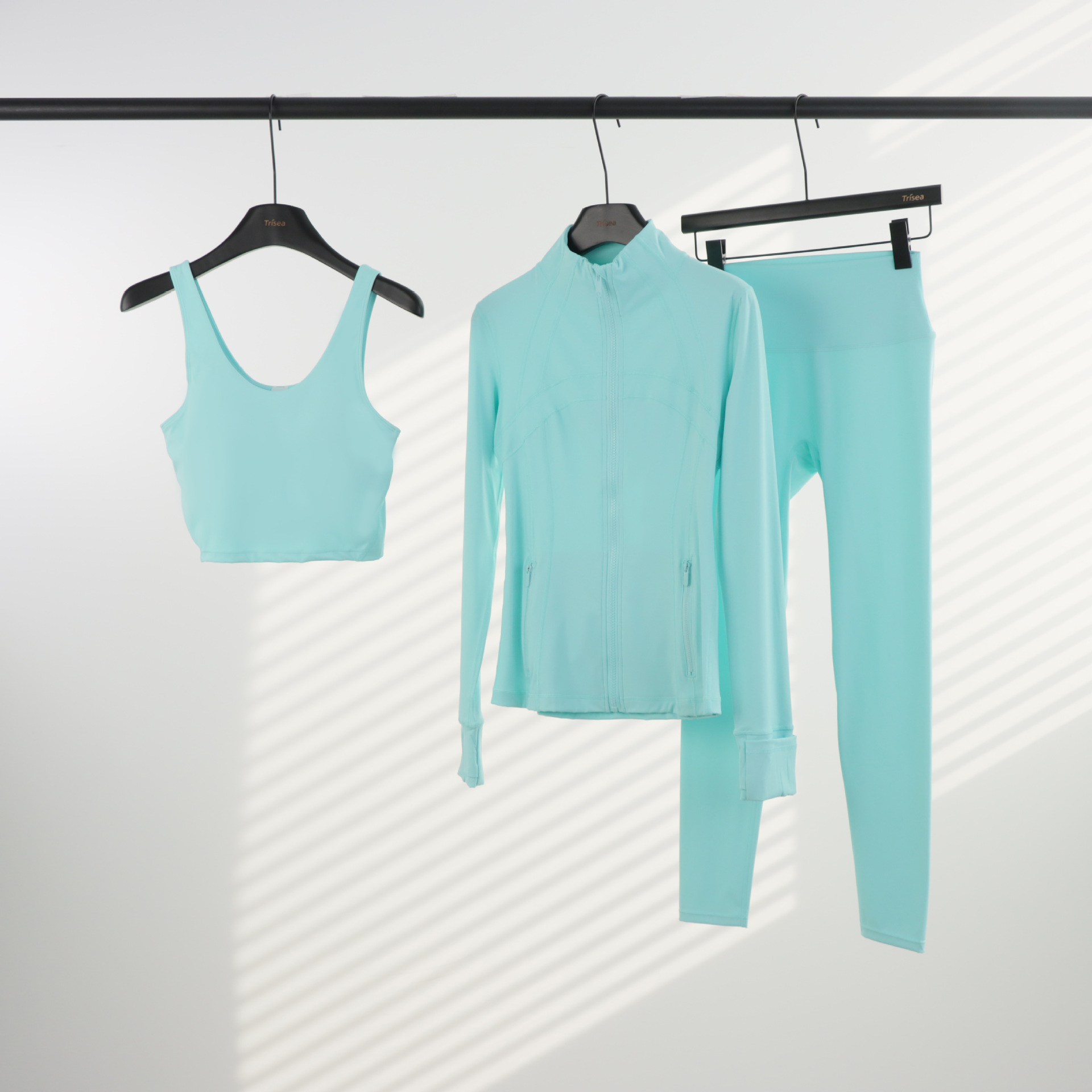 Conjunto de yoga LULU de tres piezas: chaqueta, camiseta sin mangas con cuello en U y leggings de cintura alta para mujer.