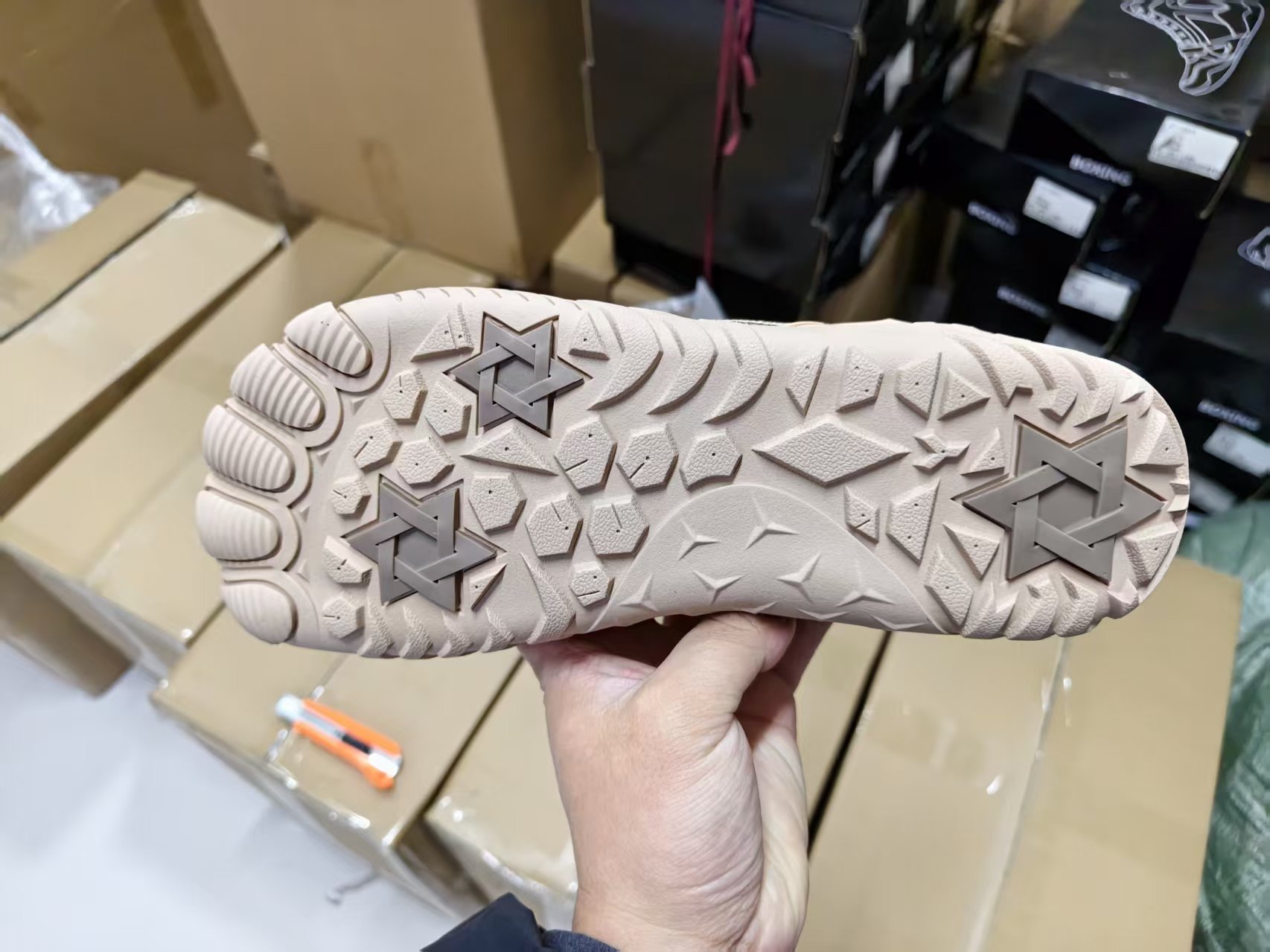 New Men's Wide-last Comfortable Walking Wide-toed Shoes, Breathable Soft-soled Couple's Fly-knit Sneakers, Running And_vogvips.com