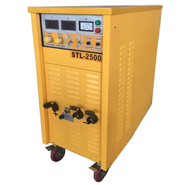 焊接变位机;卡盘;电焊机